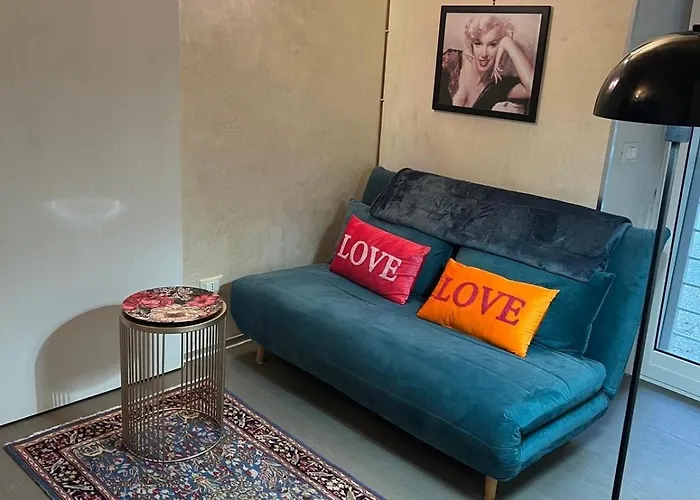 Apartment Pink House Secret Spot In