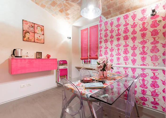 Pink House Secret Spot In Daire *