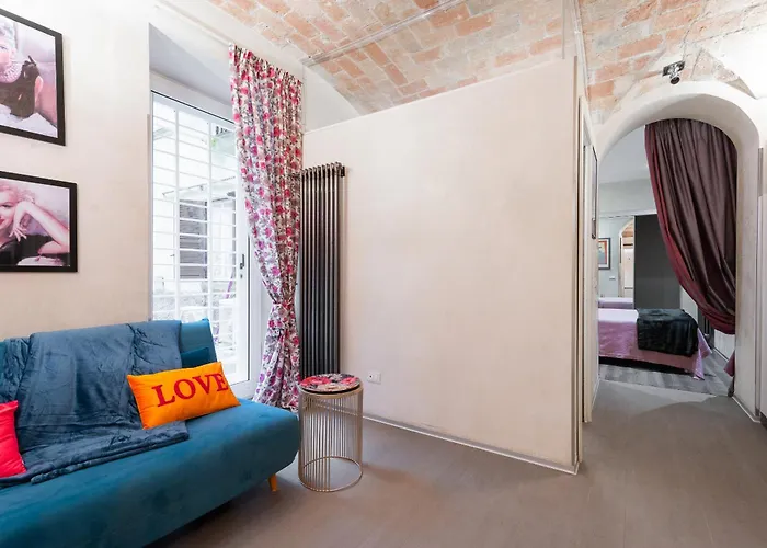 Apartment Pink House Secret Spot In