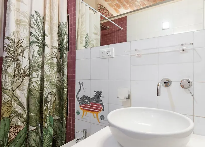 Pink House Secret Spot In Apartment Rom